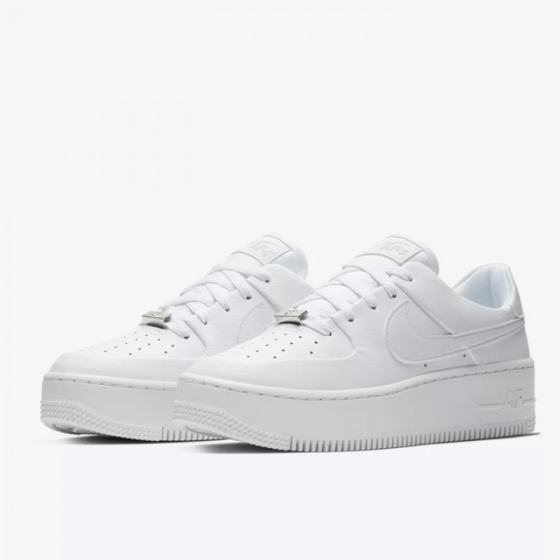 SEPATU SNEAKERS NIKE Wmns Air Force 1 Sage Low