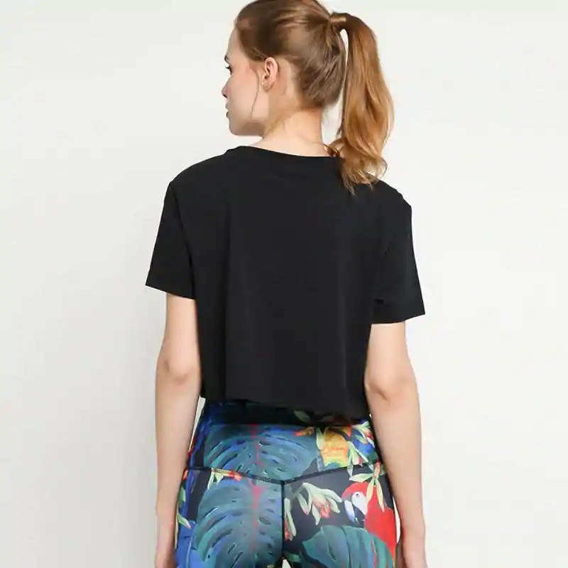 BAJU TRAINING NIKE Wmns Sportswear Tee Crop Air