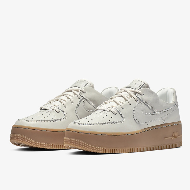 SEPATU SNEAKERS NIKE Wmns Air Force 1 Sage Low LX
