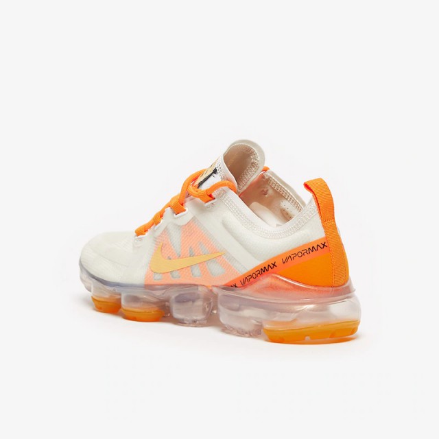 SEPATU LARI NIKE Wmns Air VaporMax 2019