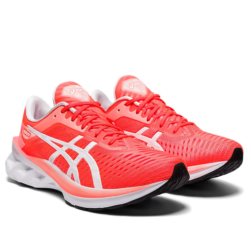 SEPATU LARI ASICS Wmns Novablast Tokyo