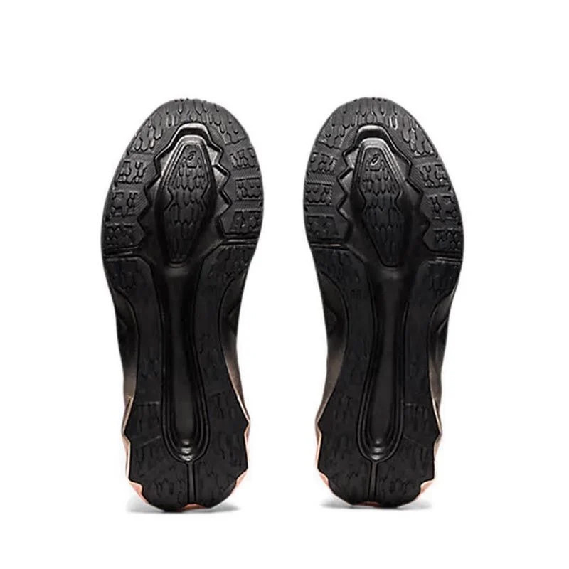 SEPATU LARI ASICS Wmns Novablast Platinum