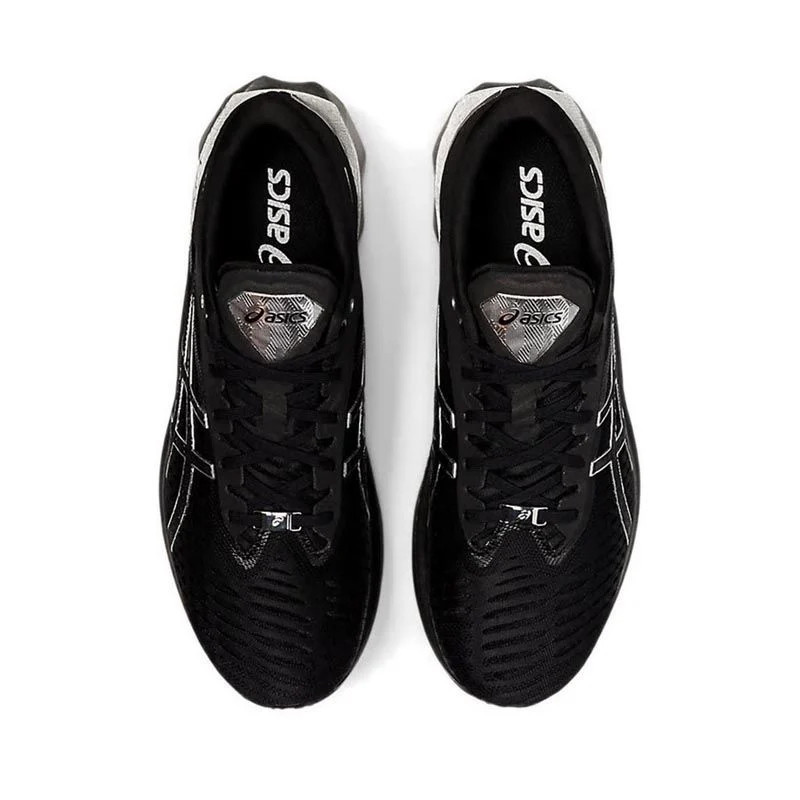 SEPATU LARI ASICS Novablast Platinum