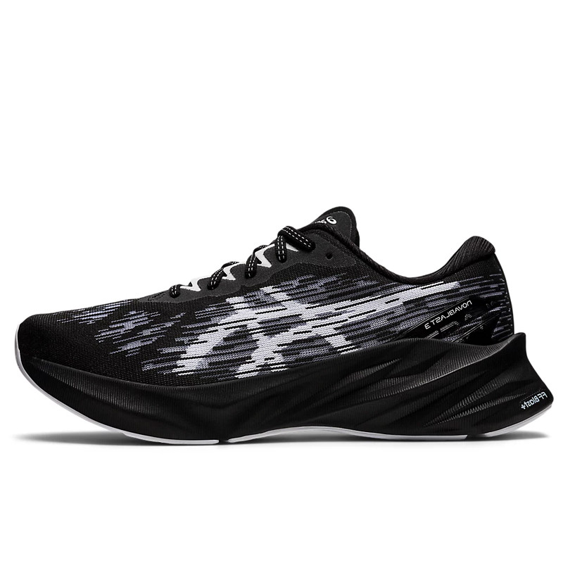 SEPATU LARI ASICS Novablast 3