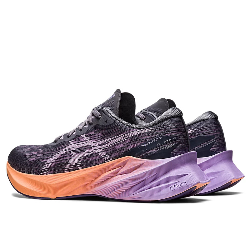 SEPATU LARI ASICS Wmns Novablast 3