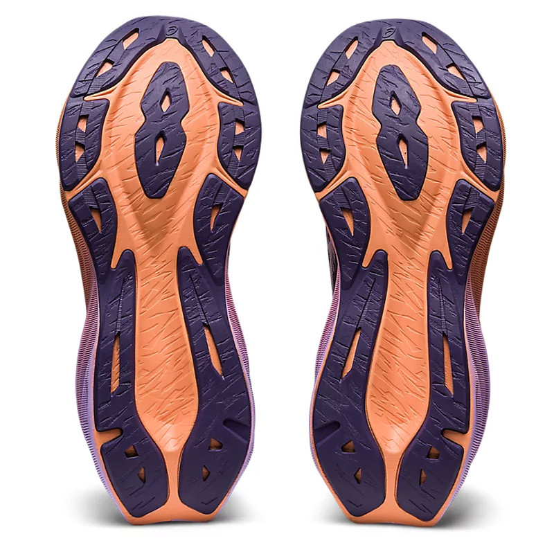 SEPATU LARI ASICS Wmns Novablast 3