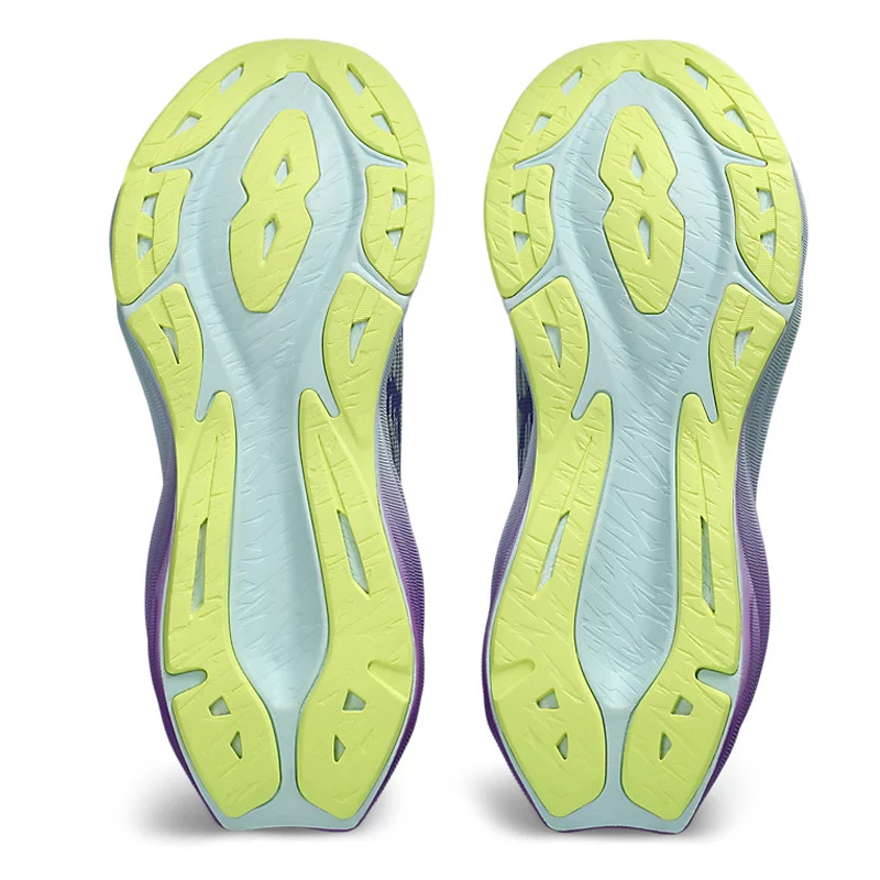 Wmns Novablast 3 foto 3