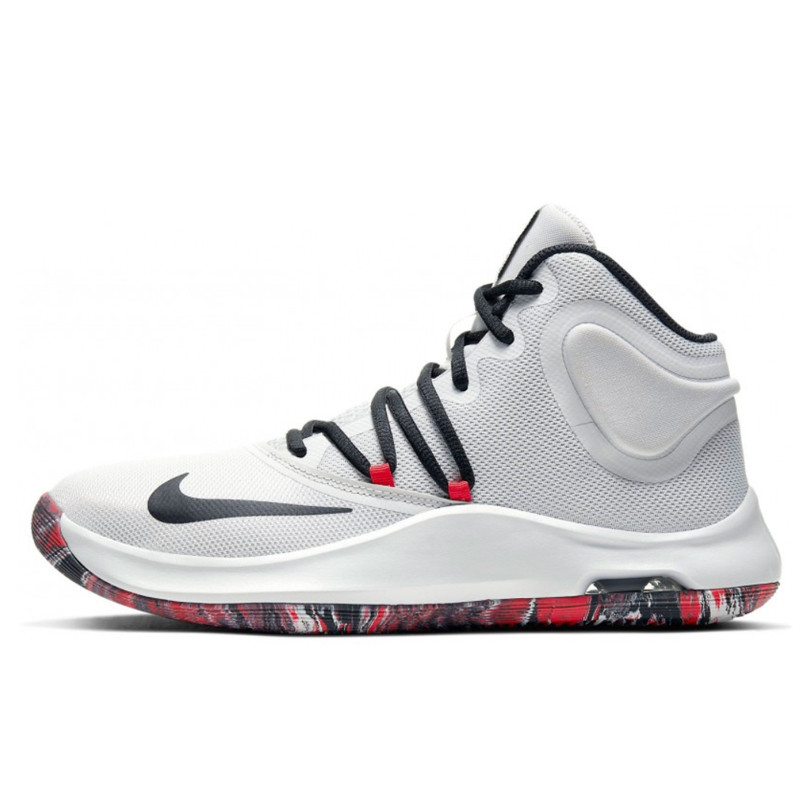 SEPATU BASKET NIKE Air Versitile 4