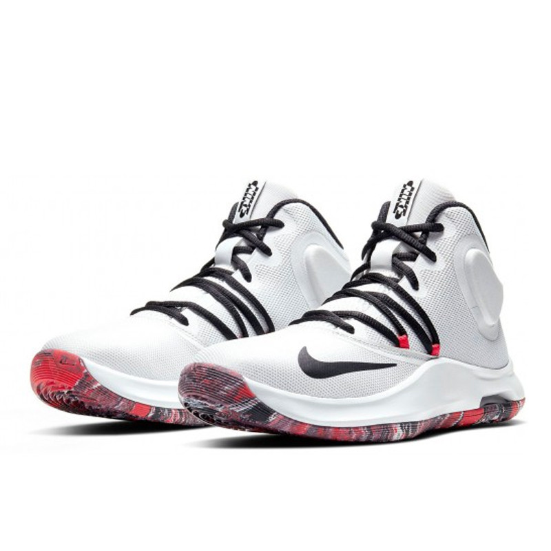 SEPATU BASKET NIKE Air Versitile 4