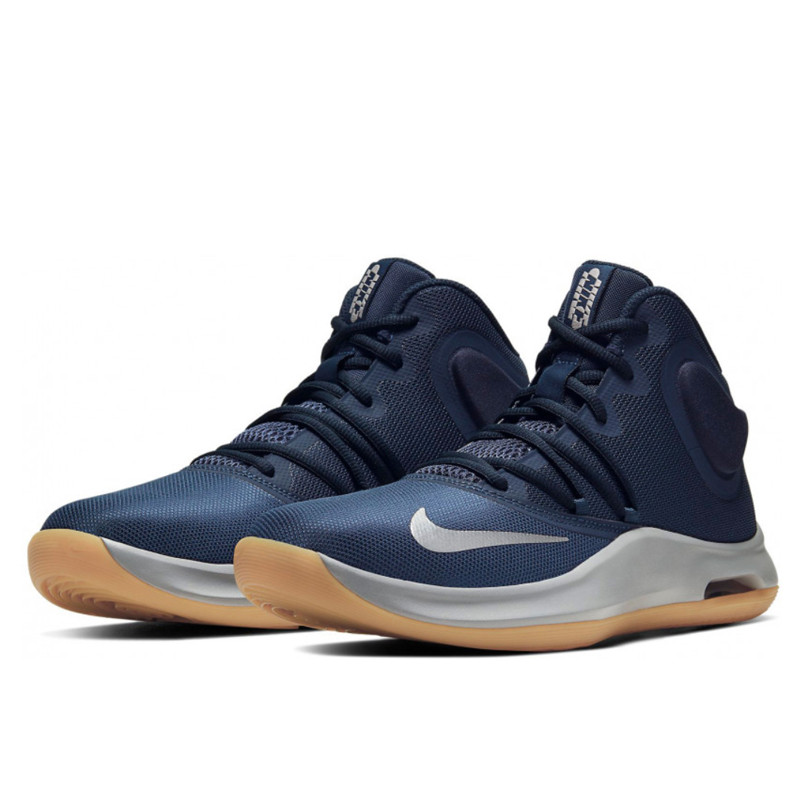 SEPATU BASKET NIKE Air Versitile 4