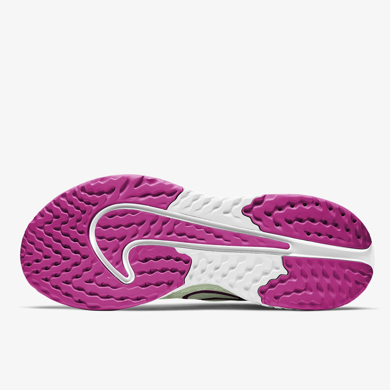 SEPATU LARI NIKE Wmns Legend React 2