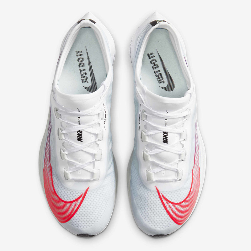 SEPATU LARI NIKE Zoom Fly 3