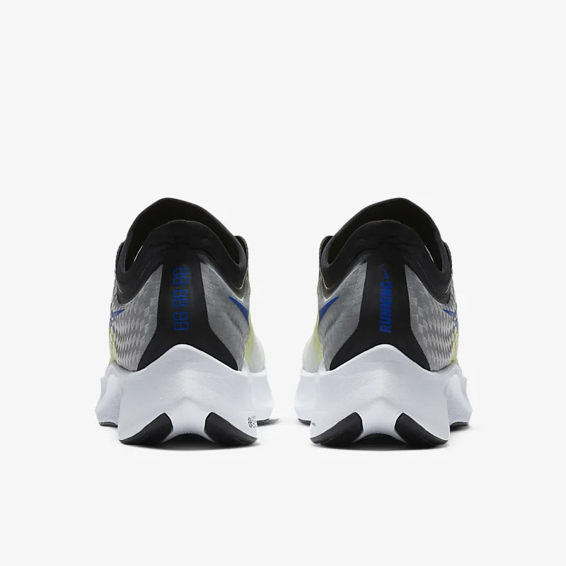 SEPATU LARI NIKE Zoom Fly 3