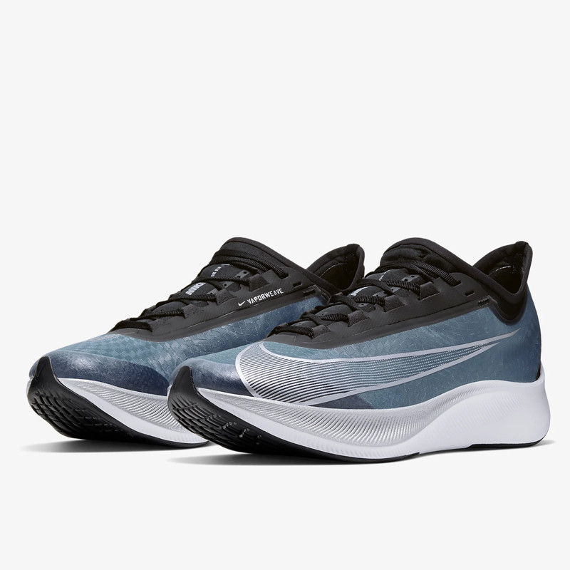 SEPATU LARI NIKE Zoom Fly 3