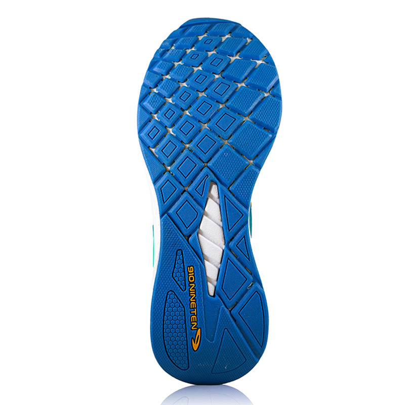 SEPATU LARI NINETEN Aurorun