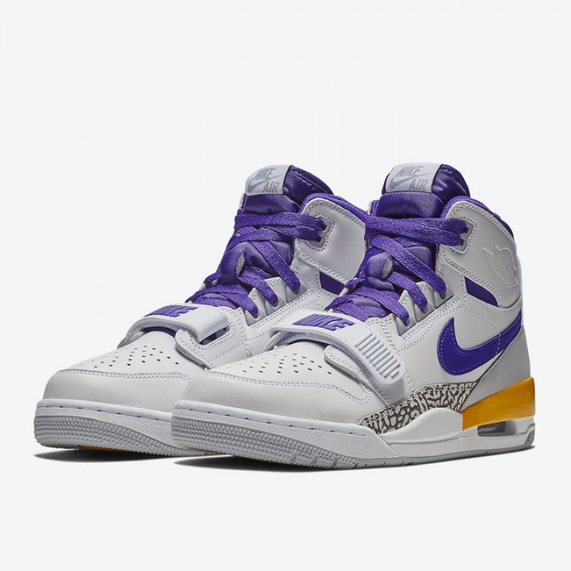 SEPATU BASKET AIR JORDAN Legacy 312