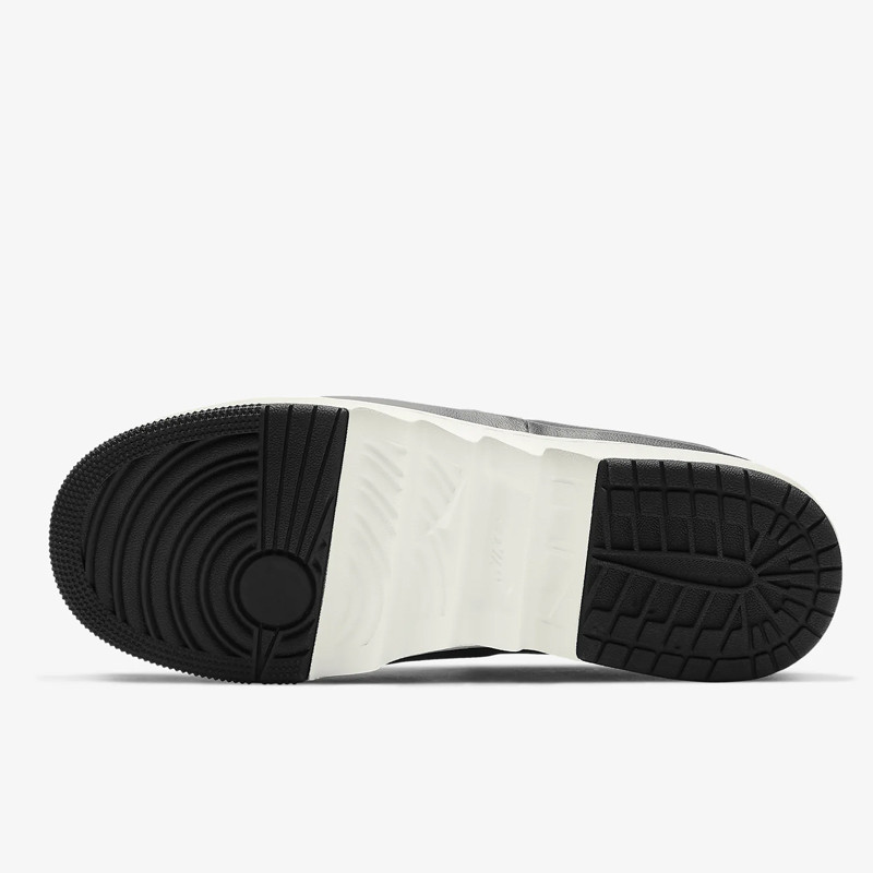 SEPATU SNEAKERS AIR JORDAN Wmns AJ 1 Jester XX Low