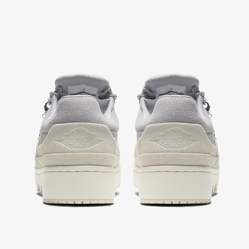 SEPATU SNEAKERS AIR JORDAN Wmns AJ 1 Jester XX Low