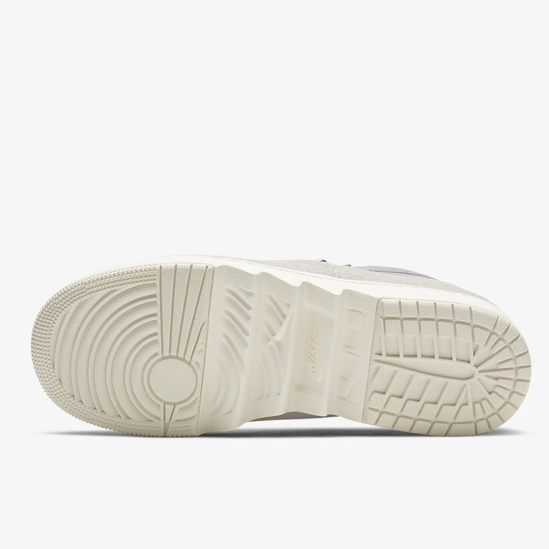 SEPATU SNEAKERS AIR JORDAN Wmns AJ 1 Jester XX Low