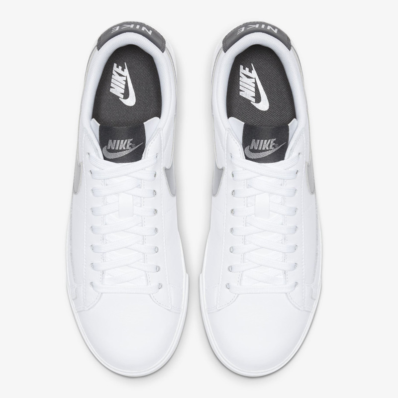 SEPATU SNEAKERS NIKE Wmns Blazer Low LE Icon Clash