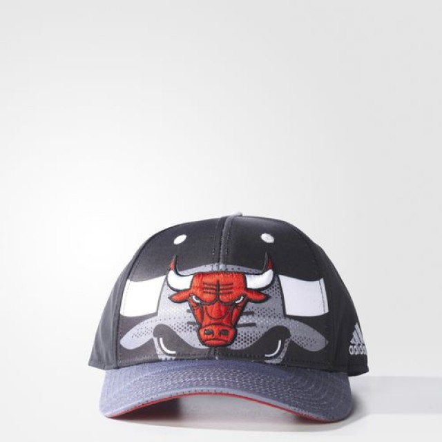 AKSESORIS BASKET ADIDAS Chicago Bulls Cap