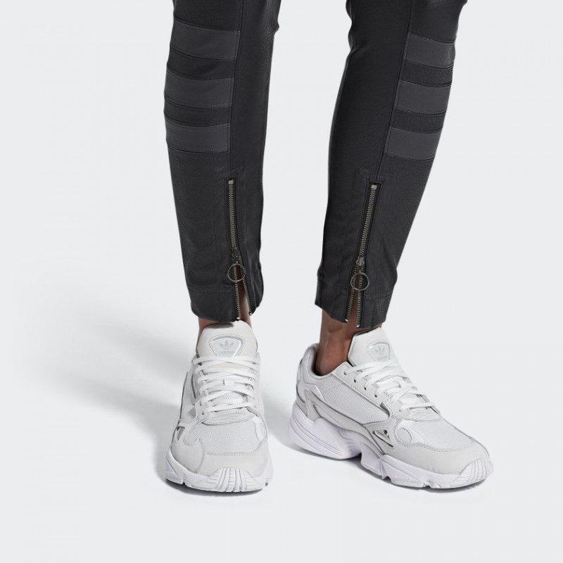Wmns Falcon foto 2