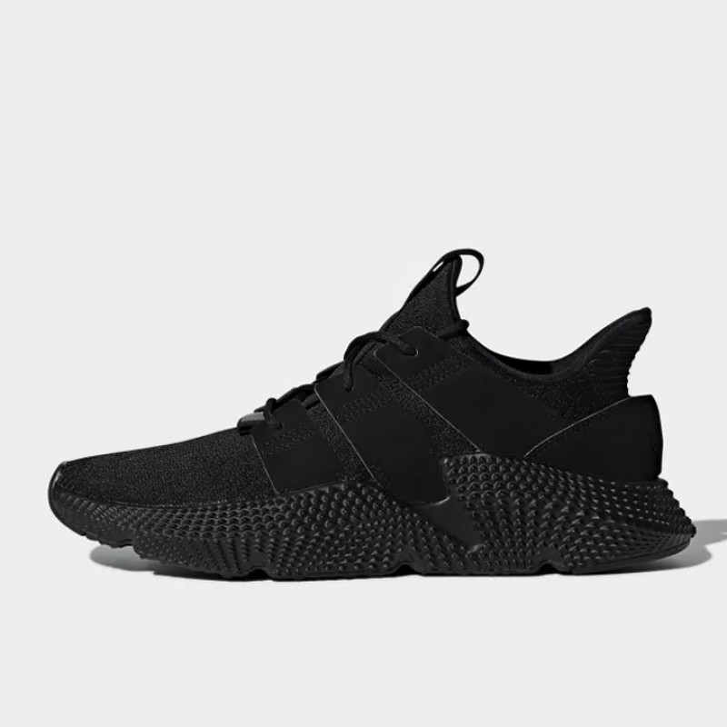 SEPATU SNEAKERS ADIDAS Prophere