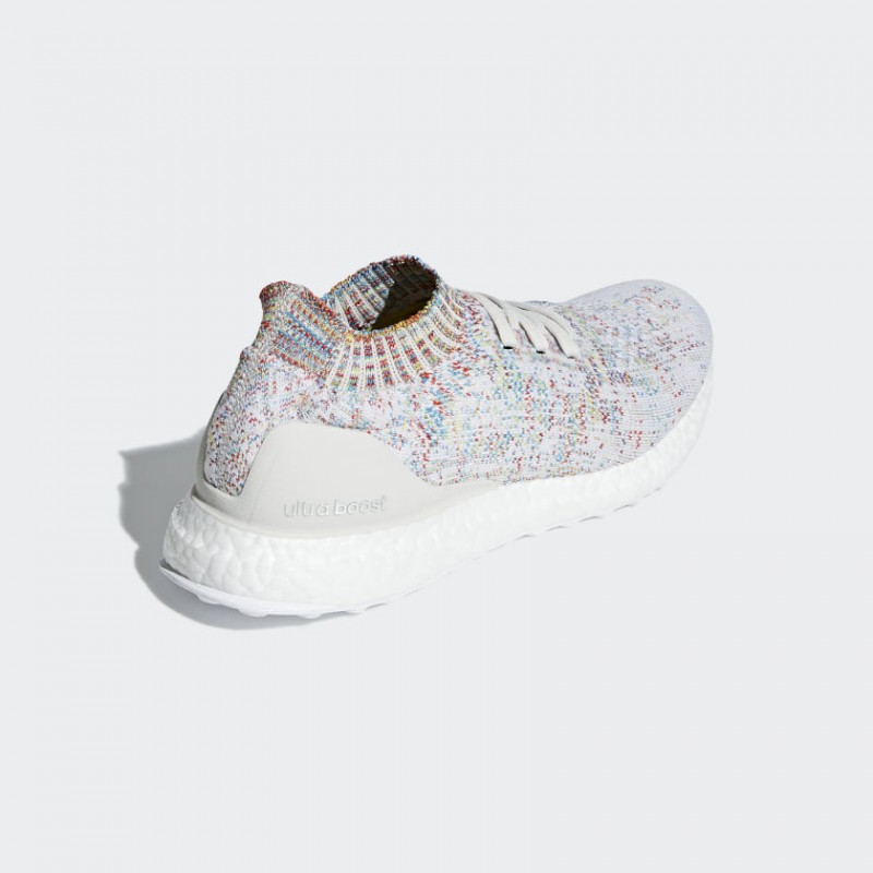 SEPATU LARI ADIDAS Ultraboost Uncaged
