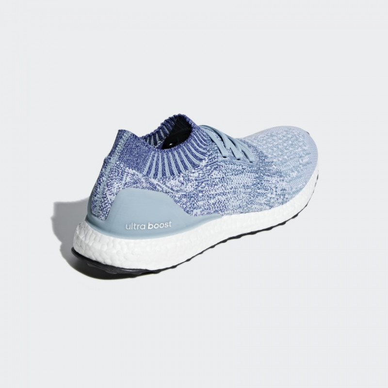 SEPATU LARI ADIDAS Ultraboost Uncaged