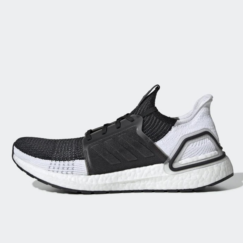 SEPATU LARI ADIDAS Ultraboost 19