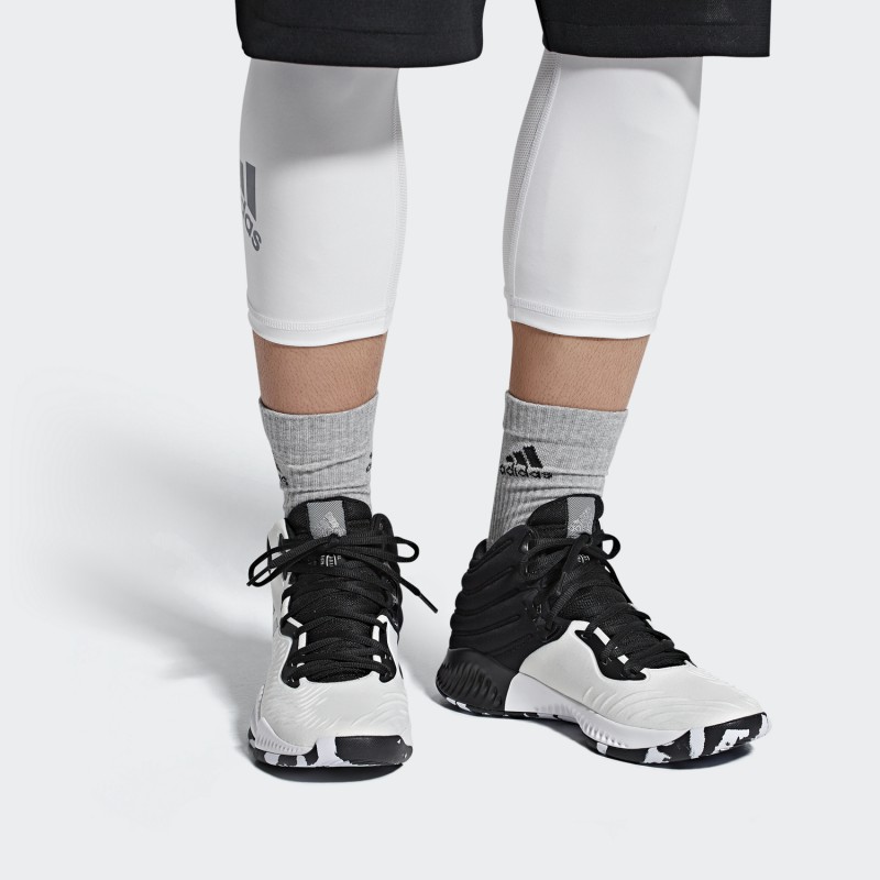 SEPATU BASKET ADIDAS Mad Bounce 2018