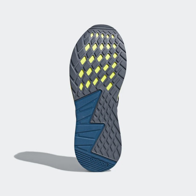 SEPATU LARI ADIDAS Questar TND 