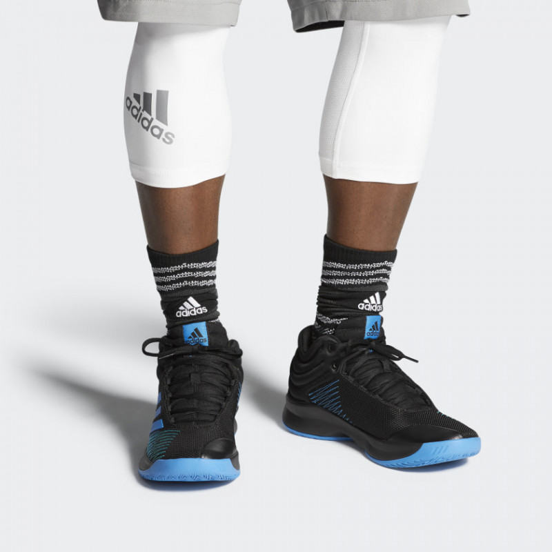 SEPATU BASKET ADIDAS Pro Spark 2018