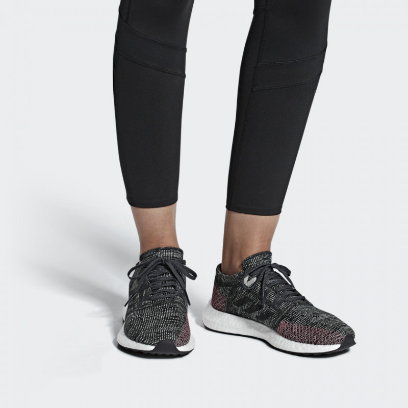 SEPATU LARI ADIDAS Wmns Pureboost Go