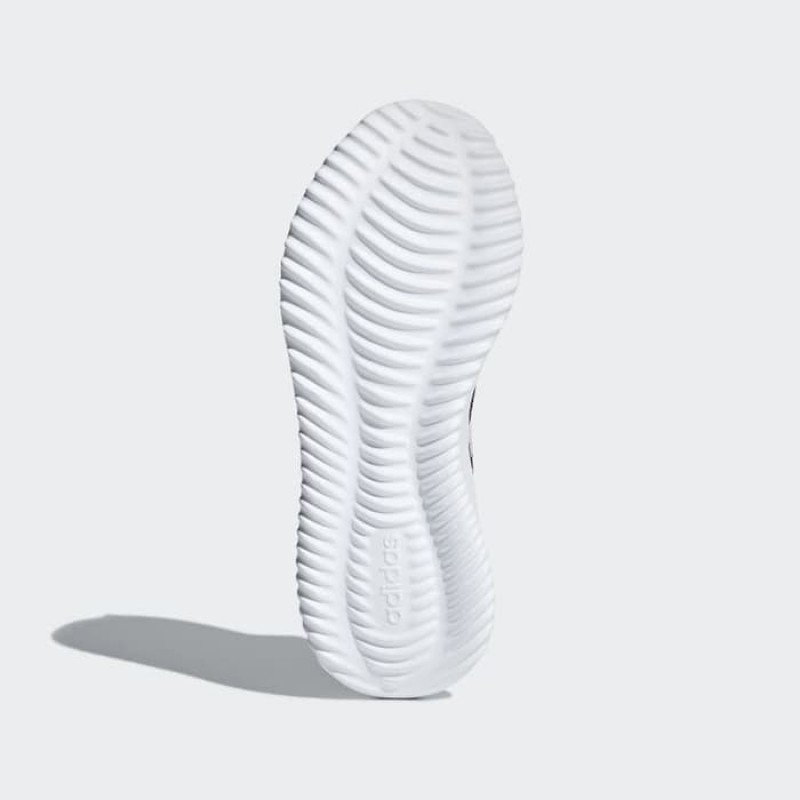 SEPATU LARI ADIDAS Wmns Ultimafusion