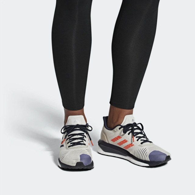 SEPATU LARI ADIDAS Solar Drive ST
