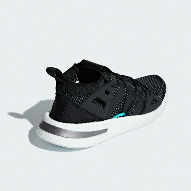 SEPATU SNEAKERS ADIDAS Wmns Arkyn
