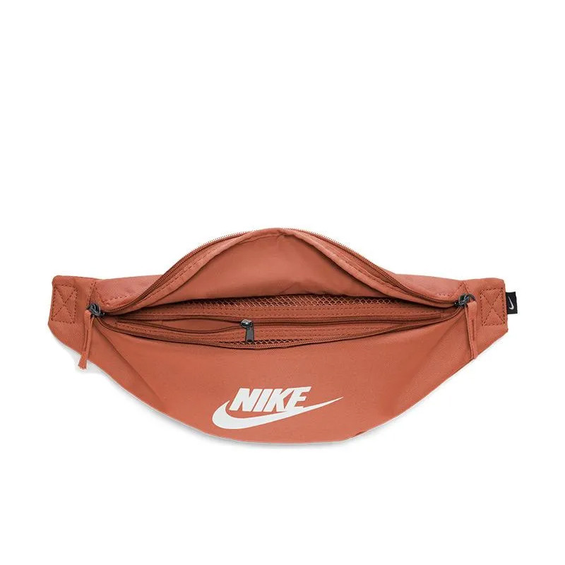 TAS SNEAKERS NIKE Sportswear Heritage Hip Pack