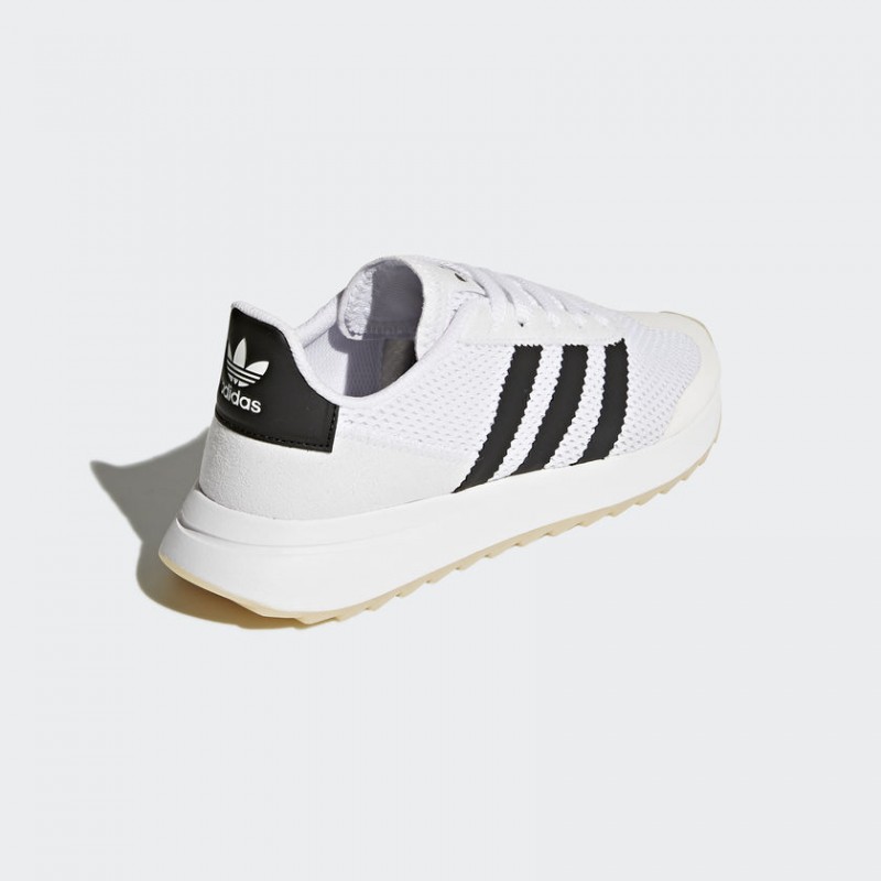 SEPATU SNEAKERS ADIDAS Wmns Flashrunner