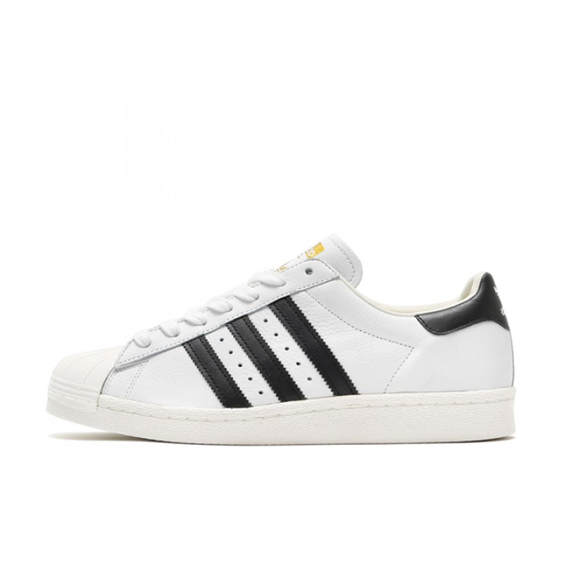 SEPATU SNEAKERS ADIDAS Superstar Boost