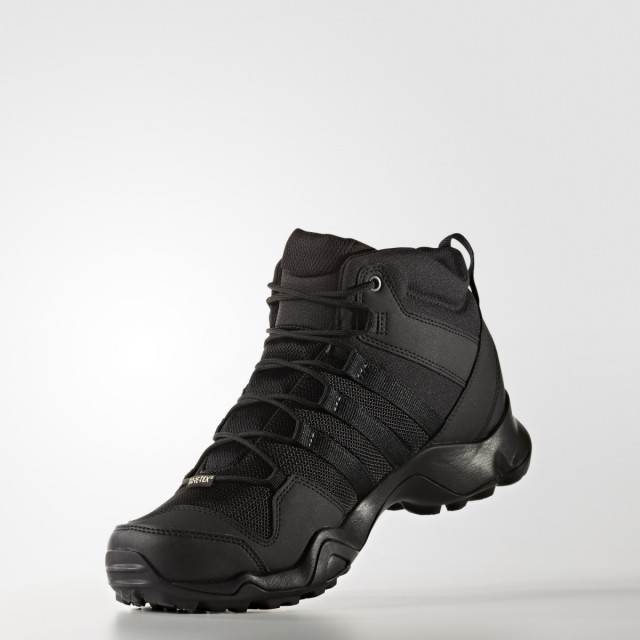 SEPATU TRAIL ADIDAS AX2R Mid GTX