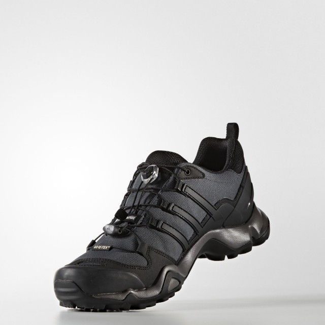 SEPATU TRAIL ADIDAS Terrex Swift R GTX
