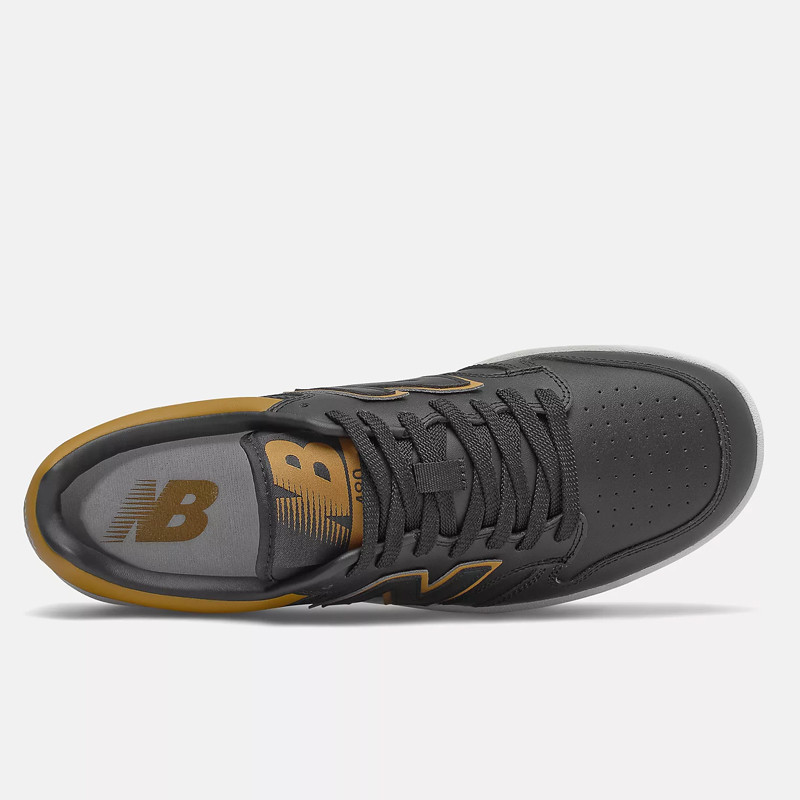 SEPATU SNEAKERS NEW BALANCE 480 V1
