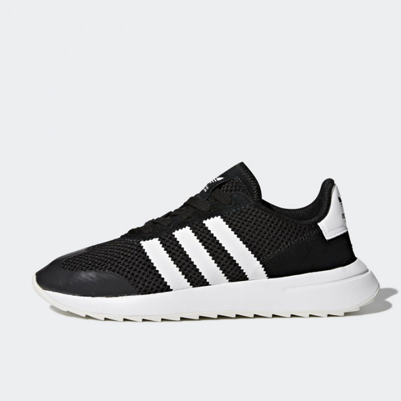 SEPATU SNEAKERS ADIDAS Wmns Flashback