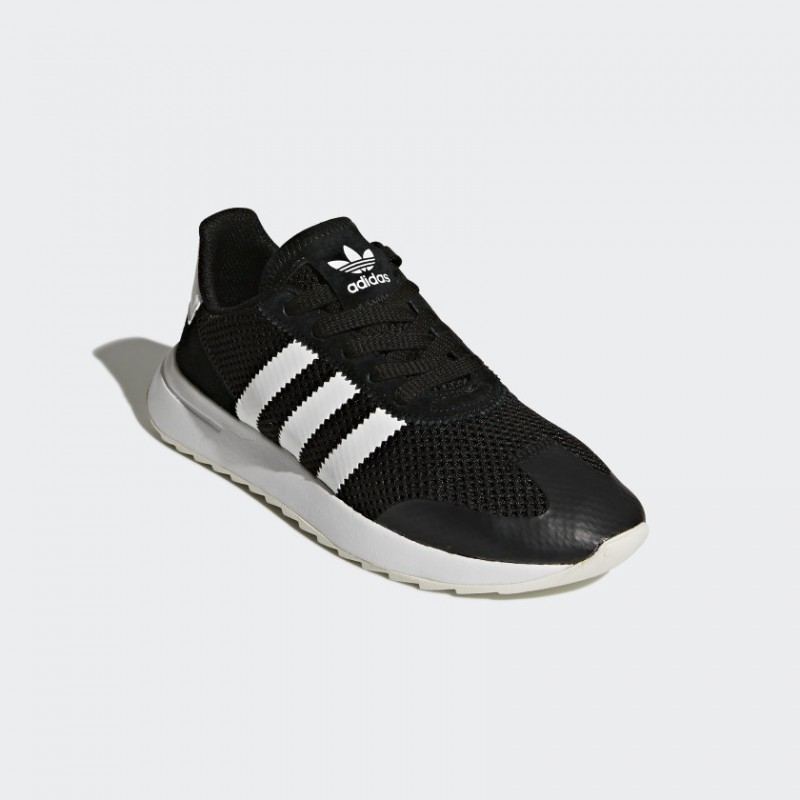SEPATU SNEAKERS ADIDAS Wmns Flashback