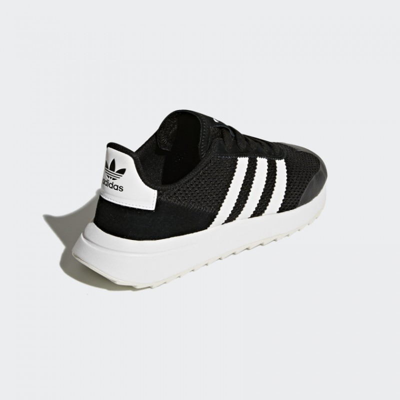 SEPATU SNEAKERS ADIDAS Wmns Flashback