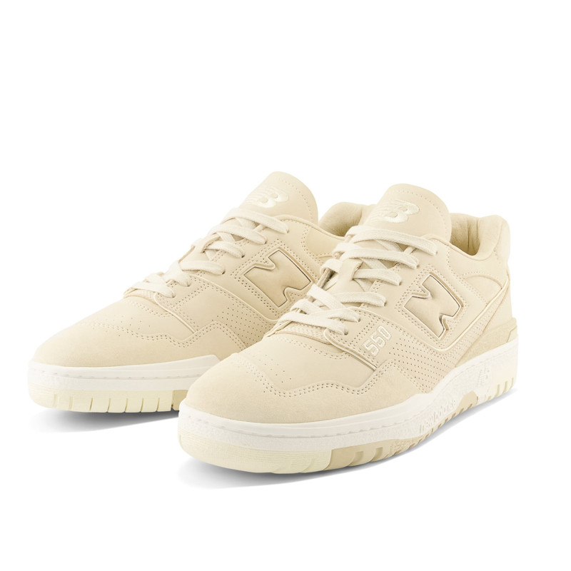 SEPATU SNEAKERS NEW BALANCE 550