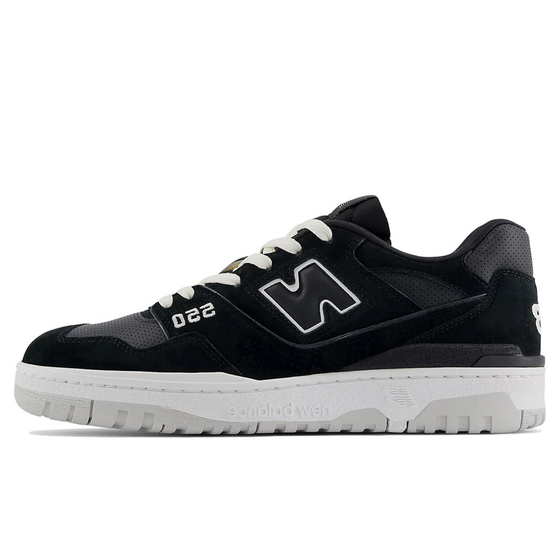 SEPATU SNEAKERS NEW BALANCE 550