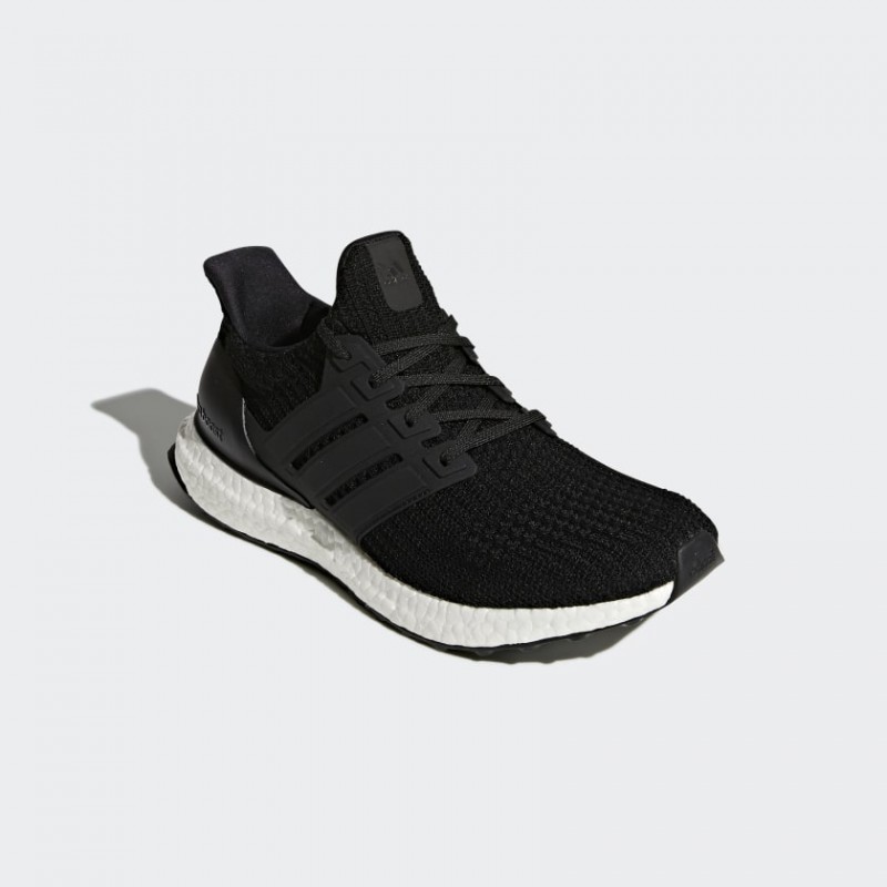 SEPATU LARI ADIDAS Ultraboost