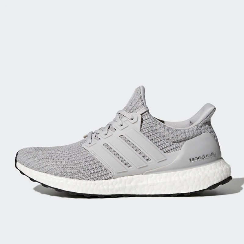 SEPATU LARI ADIDAS Ultraboost
